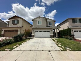 1453 Rosy Dawn Ln in Manteca, CA - Building Photo