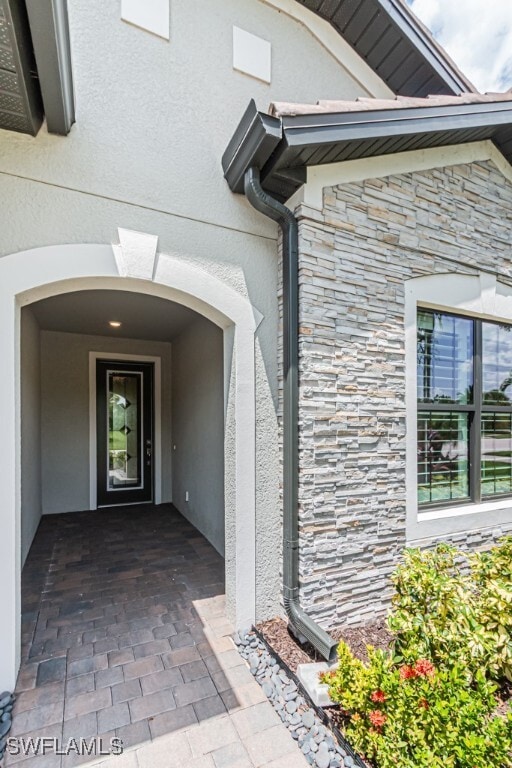 property at 19100 Marquesa Dr