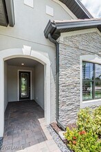 19100 Marquesa Dr in Miromar Lakes, FL - Foto de edificio - Building Photo