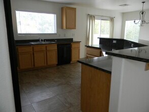 5048 Diamond Ranch Ave in Las Vegas, NV - Building Photo - Building Photo