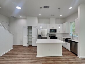 9902 Clark Rd in Houston, TX - Building Photo - Building Photo