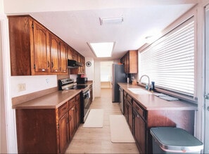 1609 San Antonio Ln in Garland, TX - Foto de edificio - Building Photo