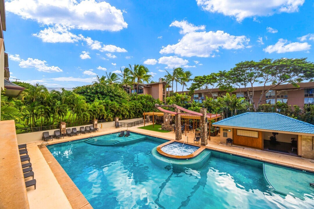 3708 Lower Honoapiilani Rd in Lahaina, HI - Building Photo
