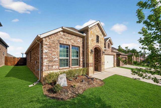 10601 Autumn Leaves Ln in Krugerville, TX - Foto de edificio - Building Photo