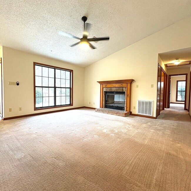 1231 Shannon Way SW, Unit 1231 Shannon Way in Marietta, GA - Foto de edificio - Building Photo