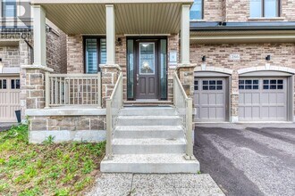 286 Danny Wheeler Blvd in Georgina, ON - Building Photo - Building Photo