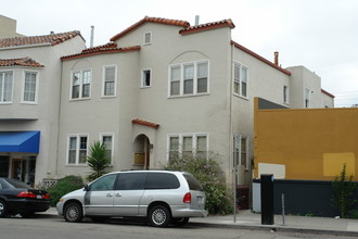 5321 Bryant Ave in Oakland, CA - Building Photo - Building Photo