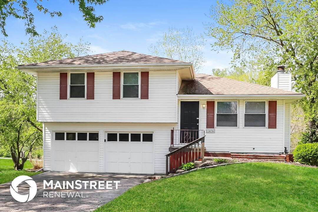 1436 Park Ln in Liberty, MO - Building Photo