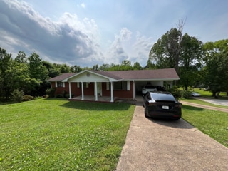 property at 703 Moccasin Bend Rd