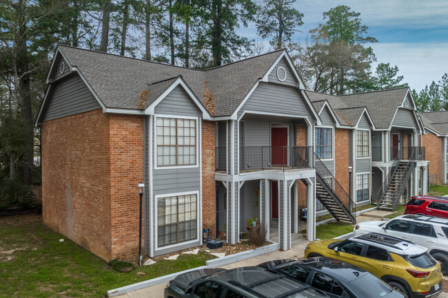 Sycamore Condos in Huntsville, TX - Foto de edificio - Building Photo