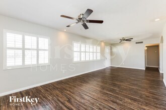 2025 West Campbell Ave in Phoenix, AZ - Foto de edificio - Building Photo