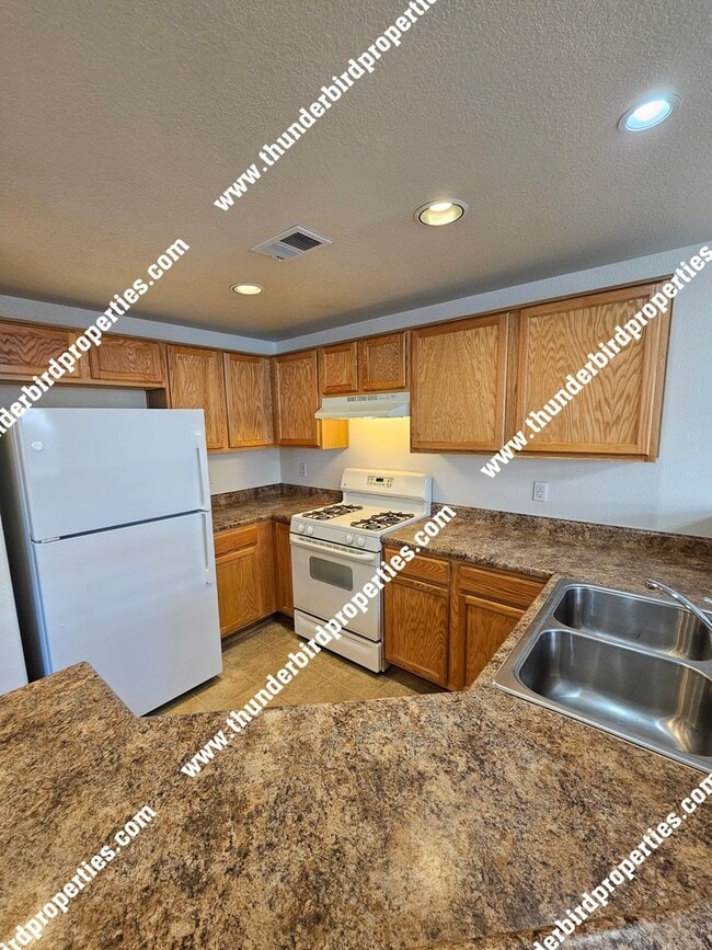 6800 Vista Del Norte Dr NE in Albuquerque, NM - Building Photo - Building Photo