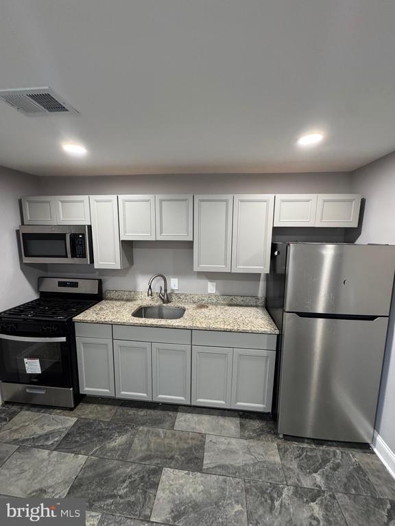 property at 3235 Ely Pl SE
