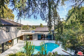 1933 Redcliff St in Los Angeles, CA - Building Photo - Building Photo
