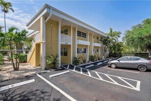 1928 Jefferson St in Hollywood, FL - Building Photo