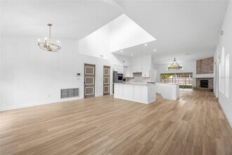 9214 Mill Cir in Tampa, FL - Building Photo - Building Photo