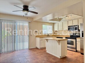 7679 Stalmer St in San Diego, CA - Building Photo - Building Photo