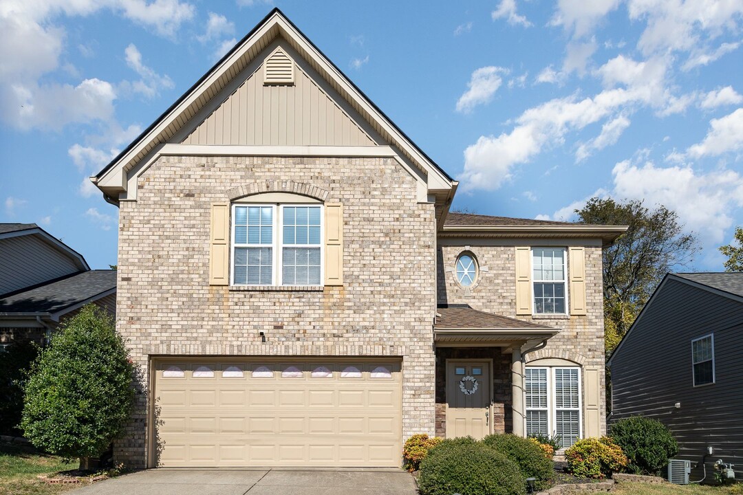 5184 Ryan Allen Cir in Nashville, TN - Building Photo