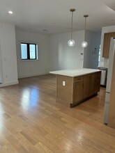 97 Addison St, Unit 204 in Boston, MA - Building Photo - Building Photo
