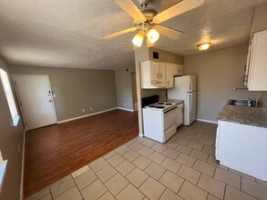 3104 Fordhaven Rd in Louisville, KY - Building Photo - Building Photo