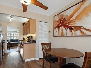 8069 SW 19th Ct in Davie, FL - Building Photo - Building Photo