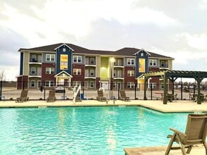 Mill Stream Apartments in McKinney, TX - Building Photo - Building Photo