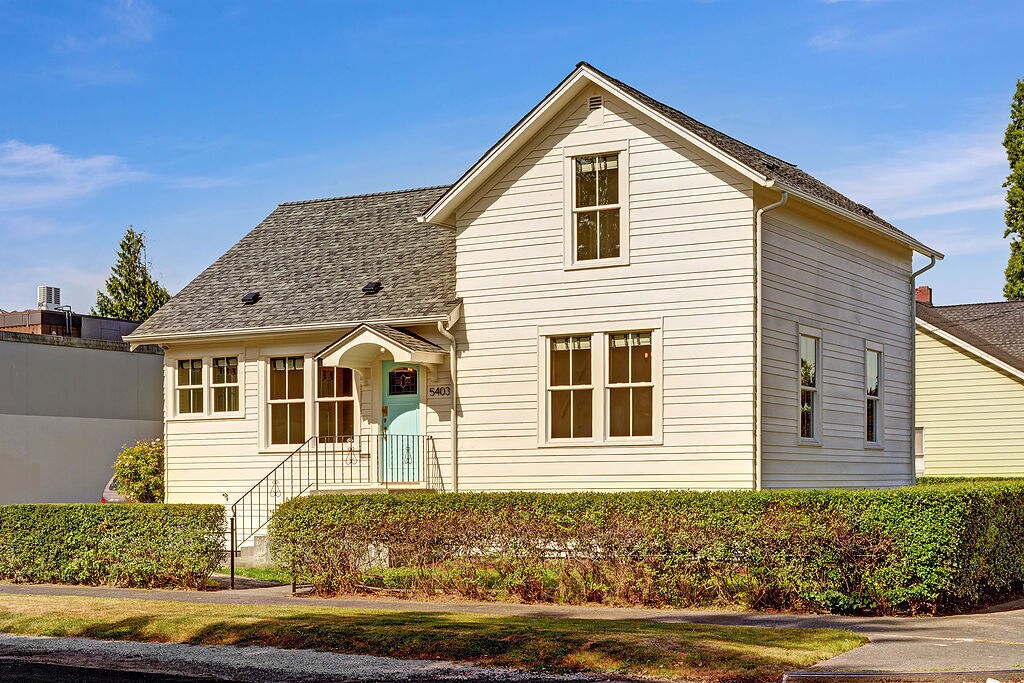 5403 Maynard Ave S in Seattle, WA - Building Photo