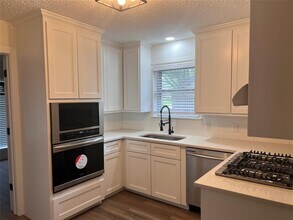 12418 A Bar Dr in Santa Fe, TX - Building Photo - Building Photo