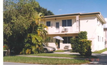 4145 SW 14th St in Miami, FL - Building Photo - Building Photo