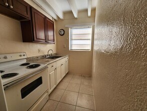 512 19th St in West Palm Beach, FL - Building Photo - Building Photo