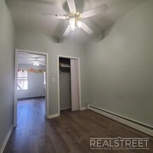 100 Moore St in Brooklyn, NY - Building Photo - Building Photo
