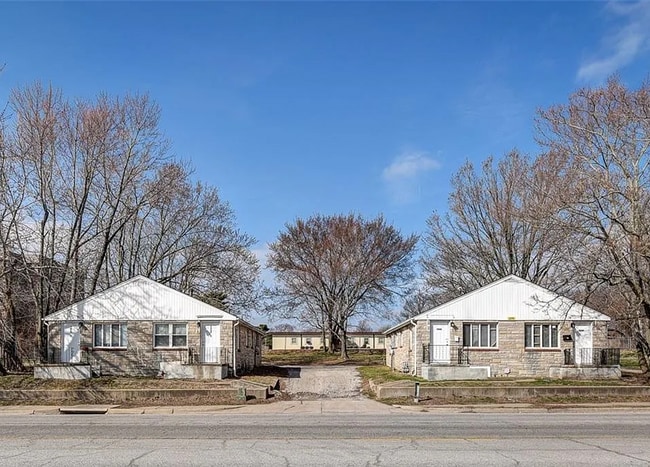 726 N Noland Rd, Unit 726 N Noland Rd in Independence, MO - Foto de edificio - Building Photo