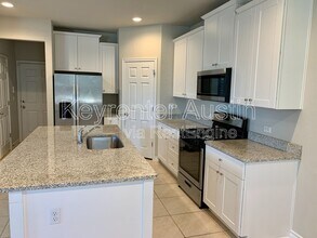 1704 Los Olivios Wy in Austin, TX - Building Photo - Building Photo