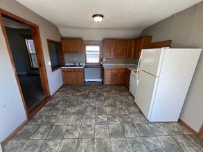 2014 Banks Ave in Superior, WI - Building Photo - Building Photo