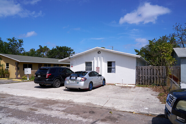 1018 S M St in Lake Worth, FL - Building Photo - Building Photo