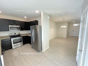 8004 Pelican Reed Cir in Wesley Chapel, FL - Building Photo - Building Photo