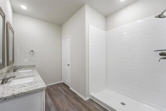 275 Rd 5102F in Cleveland, TX - Building Photo - Building Photo