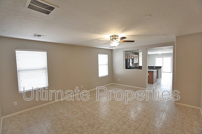 17674 W Maya Way in Surprise, AZ - Building Photo - Building Photo