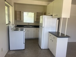 505 NE 150th St, Unit 1 in Miami, FL - Foto de edificio - Building Photo