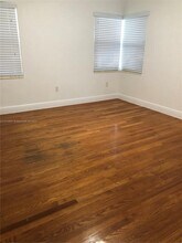 3507 Ponce de Leon, Unit 3507 in Coral Gables, FL - Building Photo - Building Photo