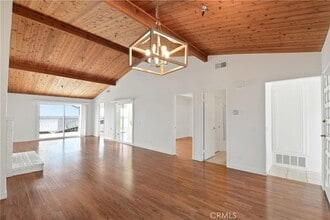 2175 Pacific Ave, Unit C3 in Costa Mesa, CA - Building Photo - Building Photo