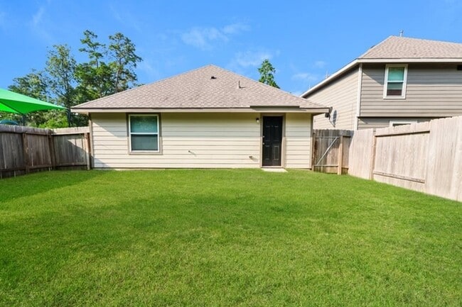 property at 2700 Madison Ct