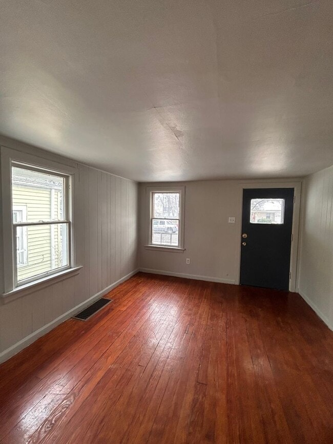 4314 Warsaw St in Fort Wayne, IN - Building Photo - Building Photo