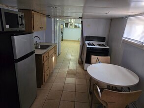 123 Liberty St, Unit 2 in Linden, NJ - Building Photo - Building Photo