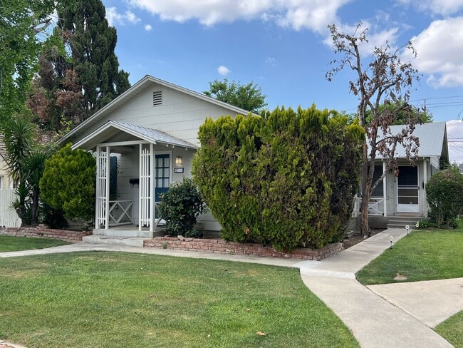 2912 Sunset Ave in Bakersfield, CA - Building Photo - Building Photo