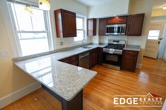 348 Faneuil St, Unit 3 in Boston, MA - Building Photo - Building Photo