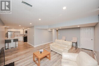 27 Mooney Trail in New Tecumseth, ON - Building Photo - Building Photo