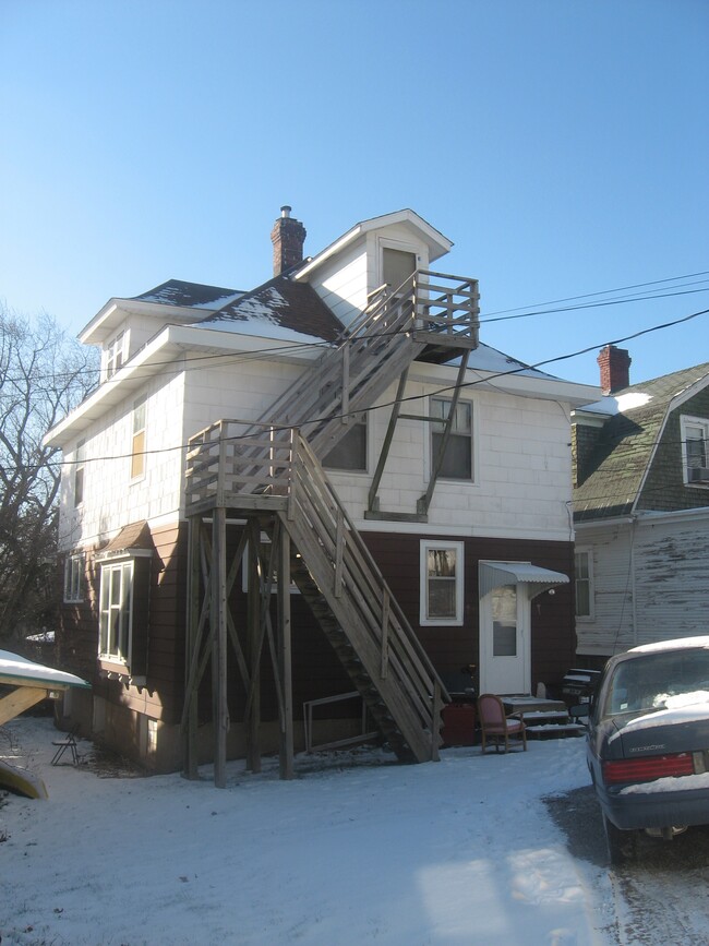 606 North 16th Avenue East in Duluth, MN - Building Photo - Building Photo