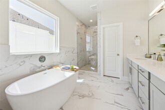 3051 Hicks St in Houston, TX - Building Photo - Building Photo