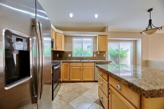 8726 E Pinchot Ave in Scottsdale, AZ - Foto de edificio - Building Photo